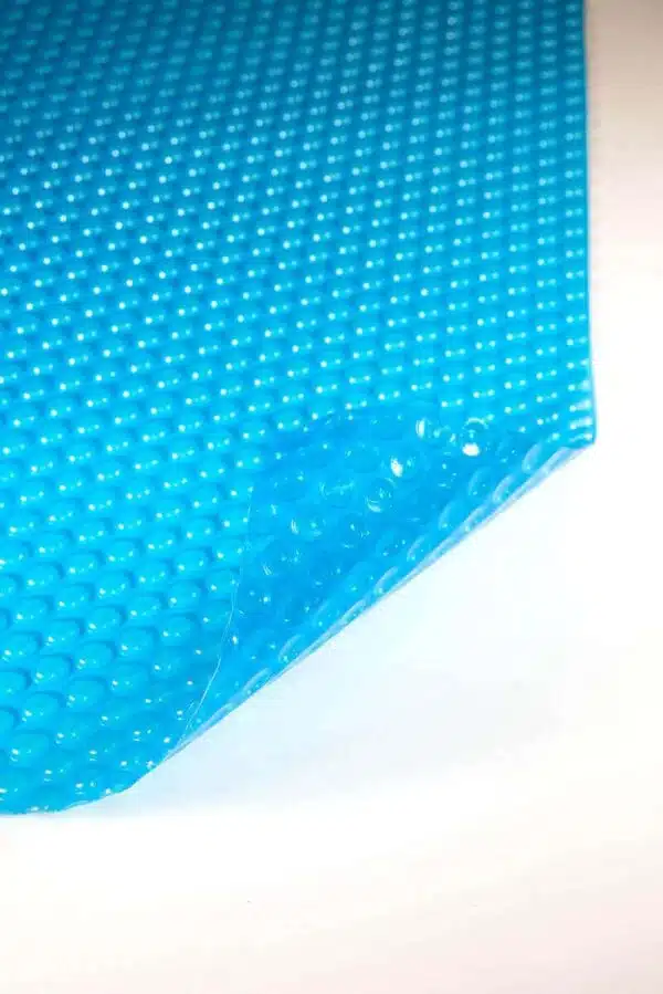 Daisy 525 Micron Traditional Blue Pool Cover - Image 3